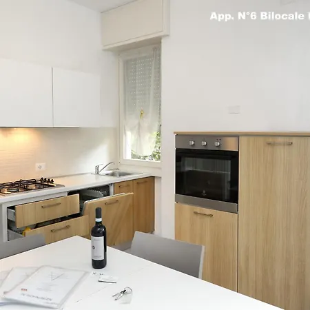 Apartment 3v *