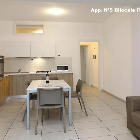 3v Apartment *
